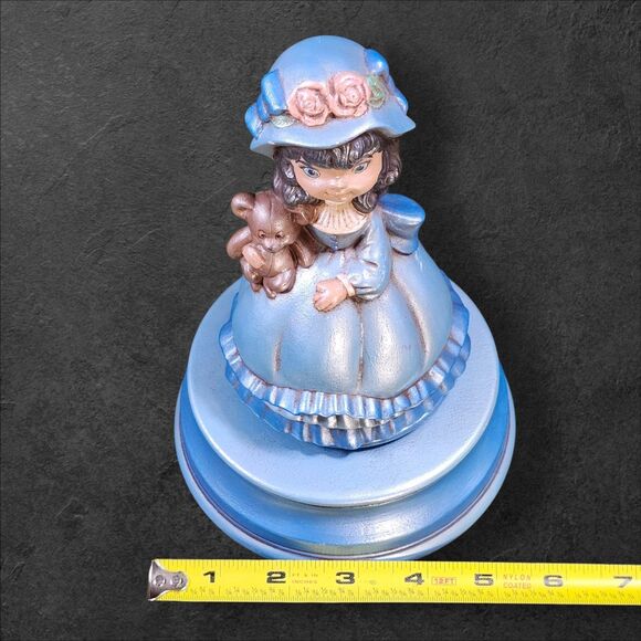 Holland Ceramic Figurine Music Box Girl with Flowers Teddy Bear Happy Birthday - Picture 8 of 8